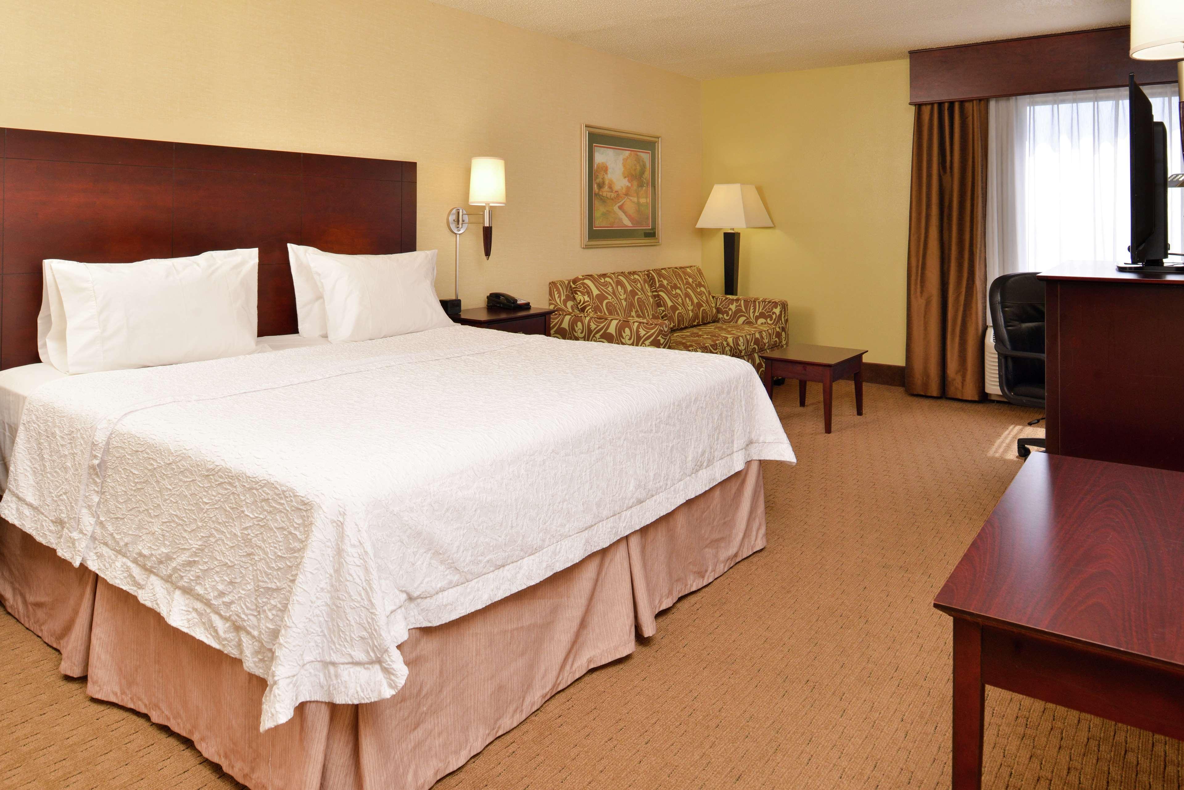 Hampton Inn Staunton Exterior foto