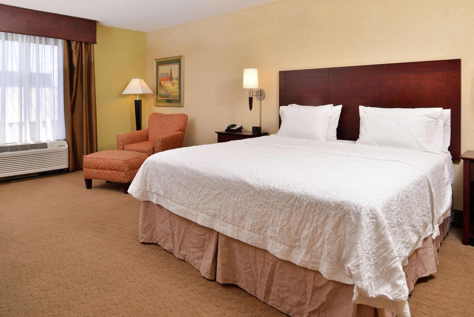 Hampton Inn Staunton Exterior foto